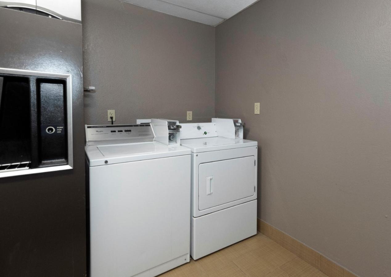 Red Roof Inn Plus+ Huntsville Zewnętrze zdjęcie