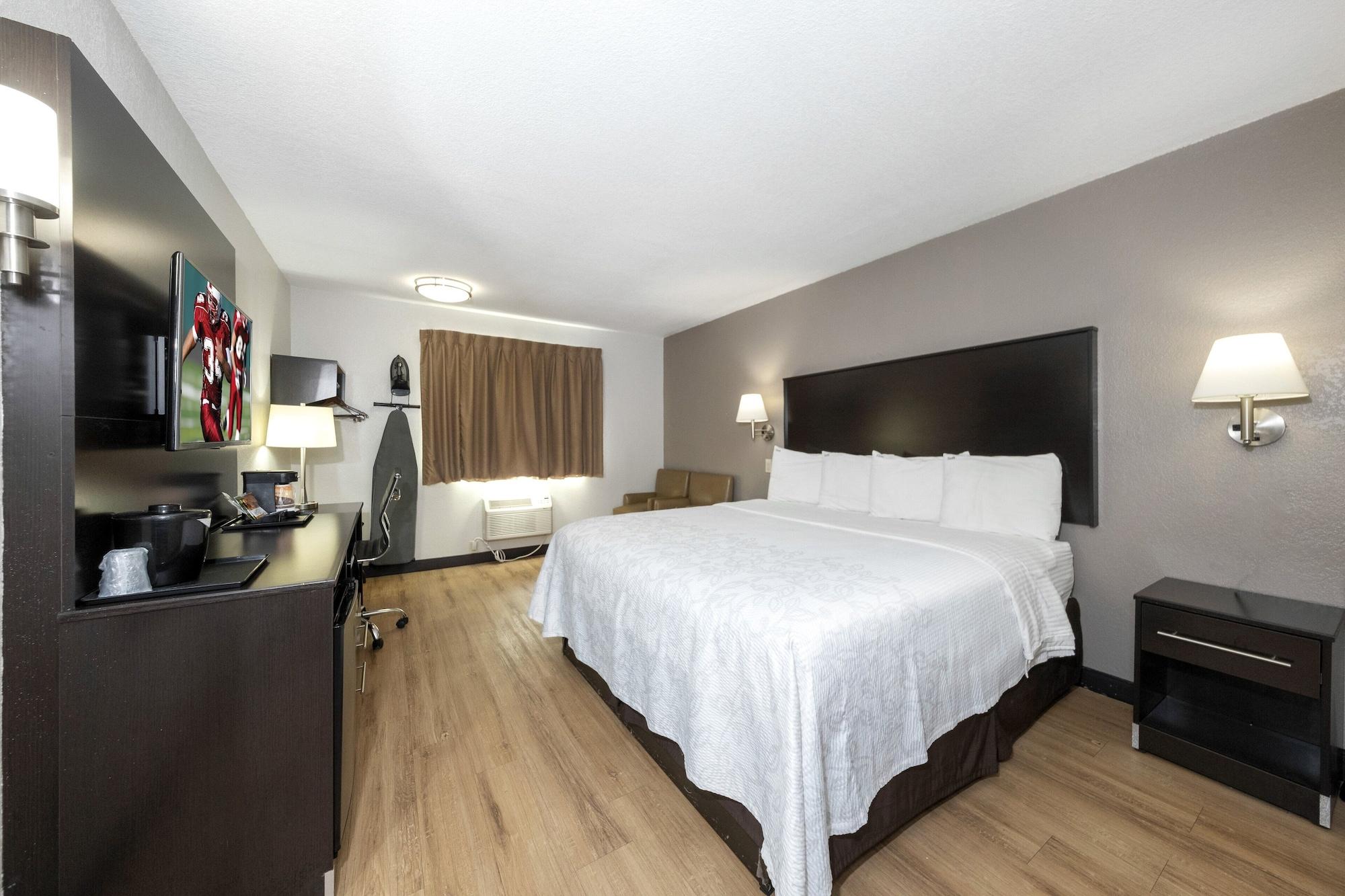 Red Roof Inn Plus+ Huntsville Zewnętrze zdjęcie